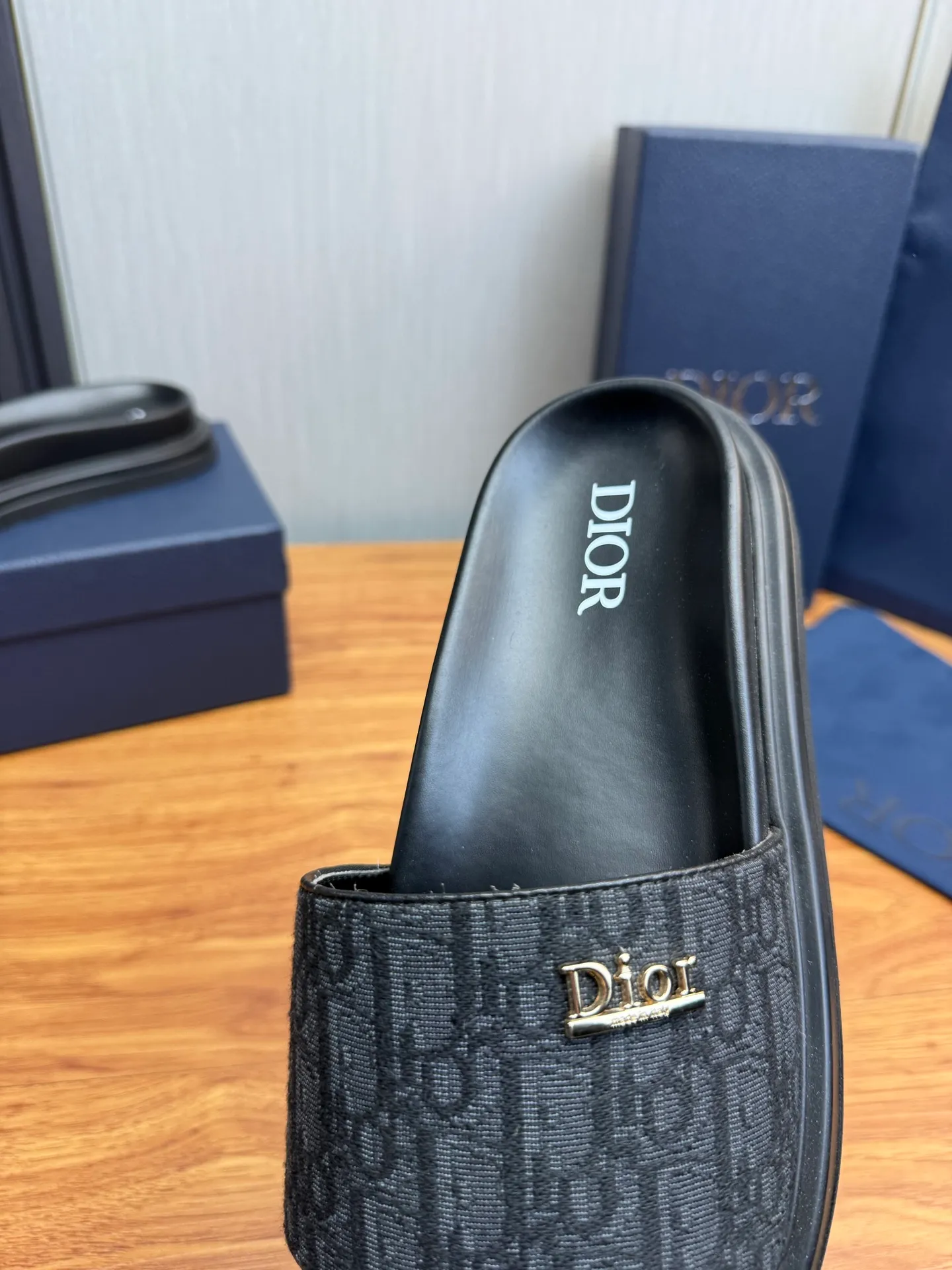 Men's shoes 260💰 Dior. Men's slippers🩴Official website 1:1 production 38-45 size 45 46 🉑️Customized original material shipped✅